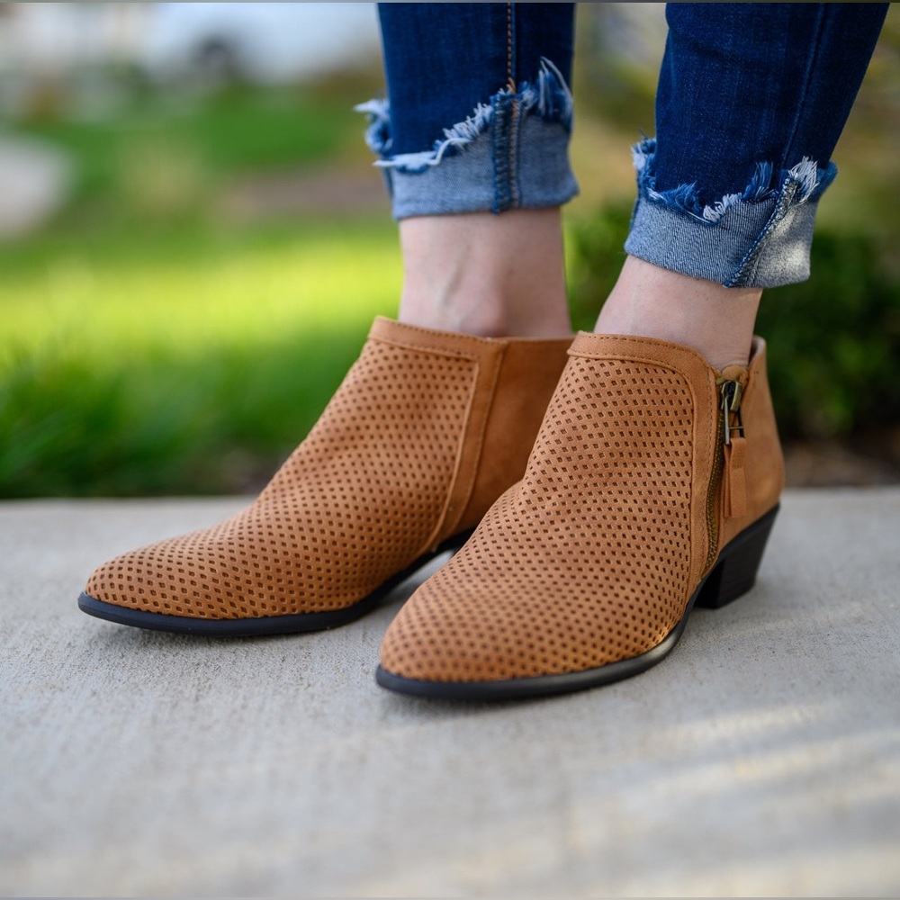 Qupid Booties